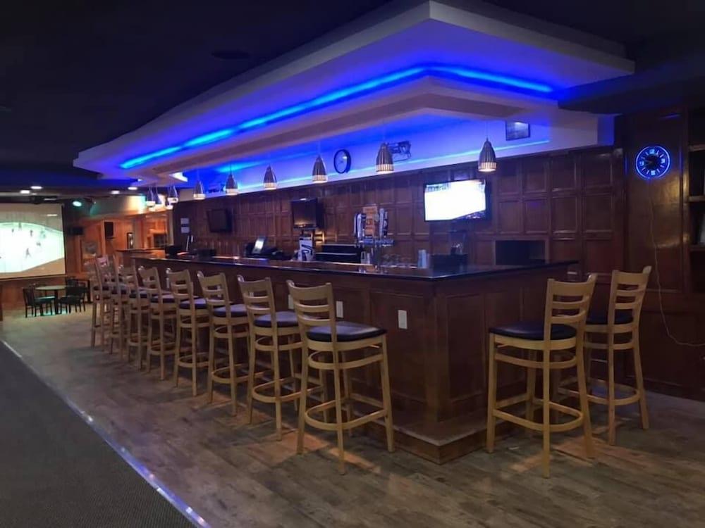 Hotel Ramadaby Wyndham Pittsburgh-New Stanton Extérieur photo