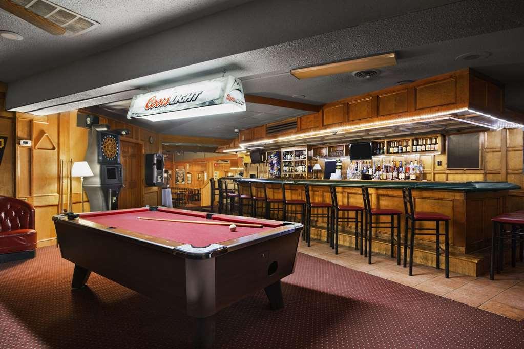 Hotel Ramadaby Wyndham Pittsburgh-New Stanton Restaurant photo